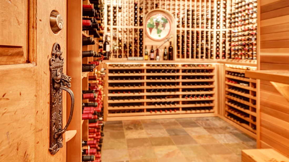 tips to choose the ideal custom wine cellar door