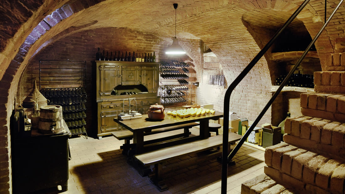 dos and don'ts of wine cellar maintenance